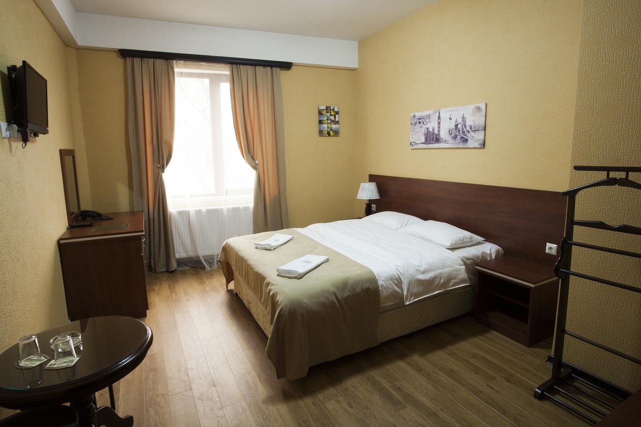 Lords Hotel Tbilisi Exterior photo