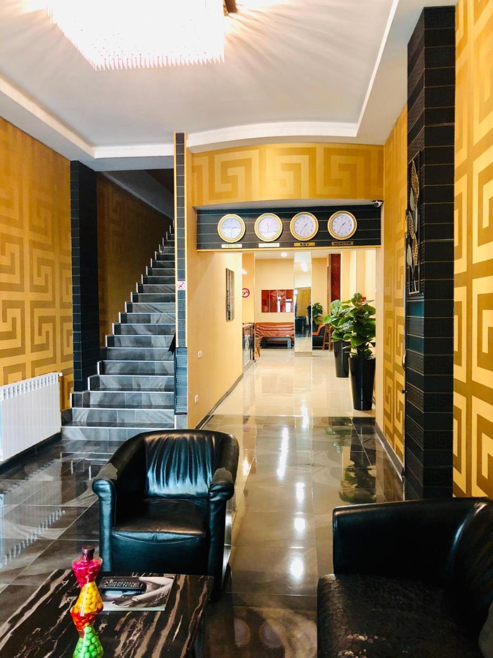 Lords Hotel Tbilisi Exterior photo