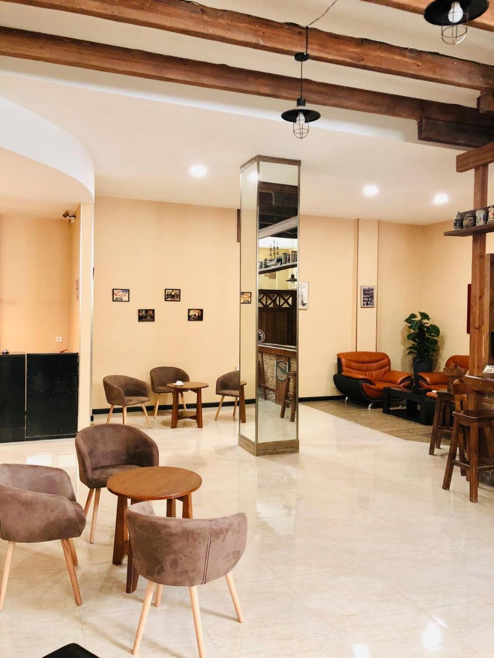 Lords Hotel Tbilisi Exterior photo